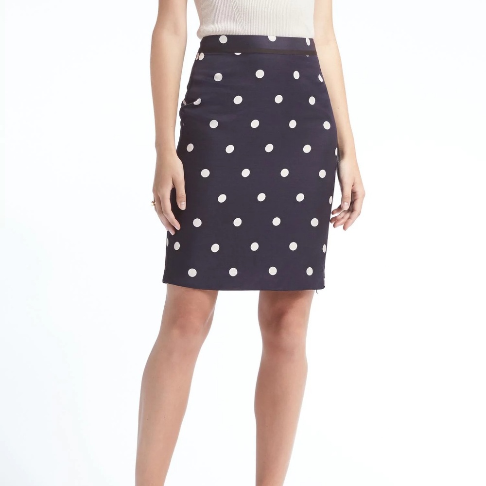 Banana Republic Dot Pencil Skirt- work, interview